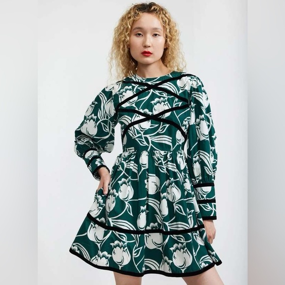 Batsheva Dresses & Skirts - Batsheva Floral Long Sleeve Dress in Green and White